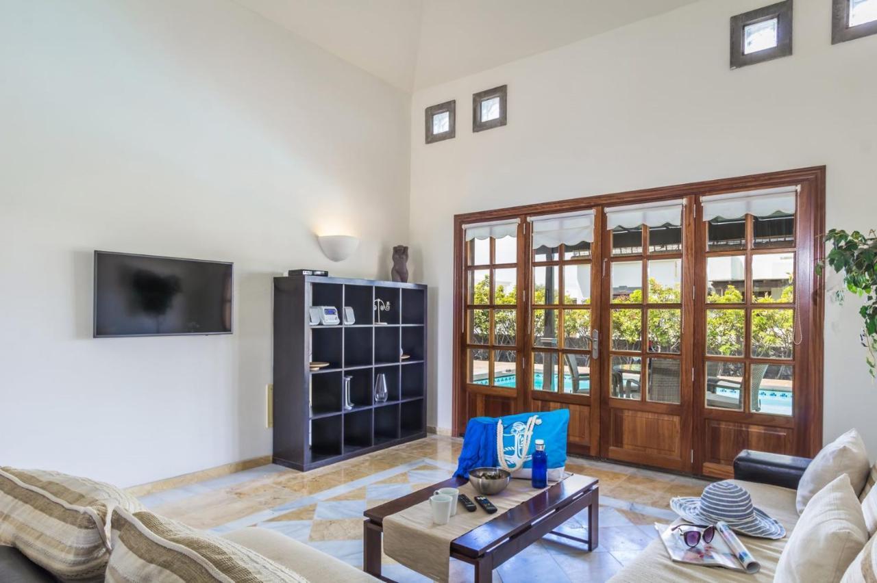 Villa Victoria Luz By Villa Plus Playa Blanca  Buitenkant foto